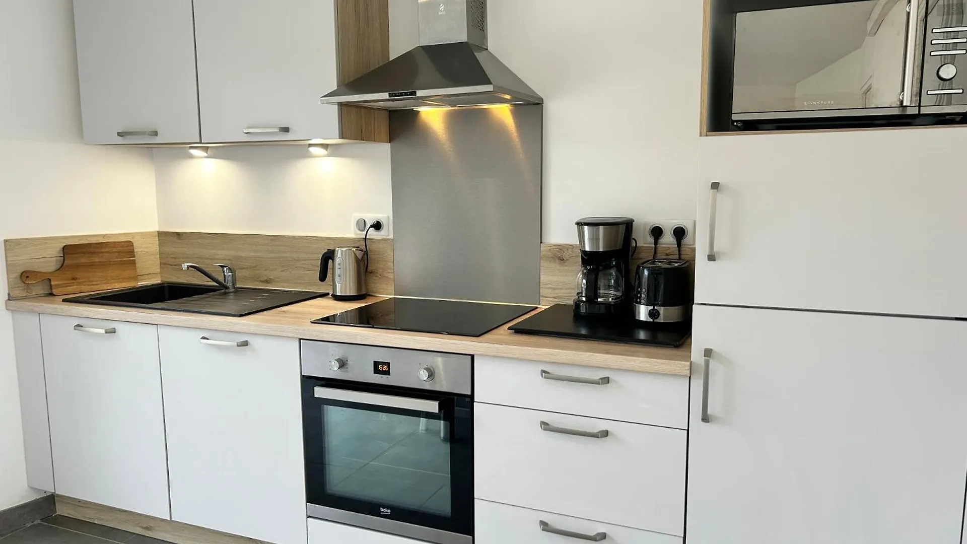 302 - Bel Appartement Renove En Centre De Frehel 0*,  France