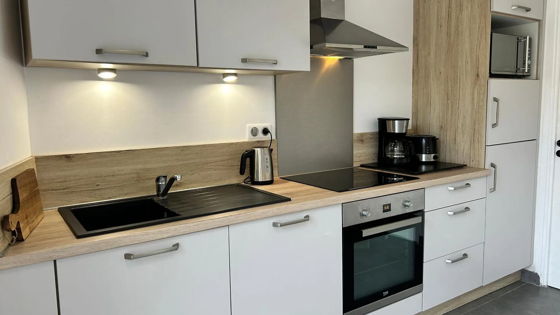 302 - Bel Appartement Renove En Centre De Frehel Apartment